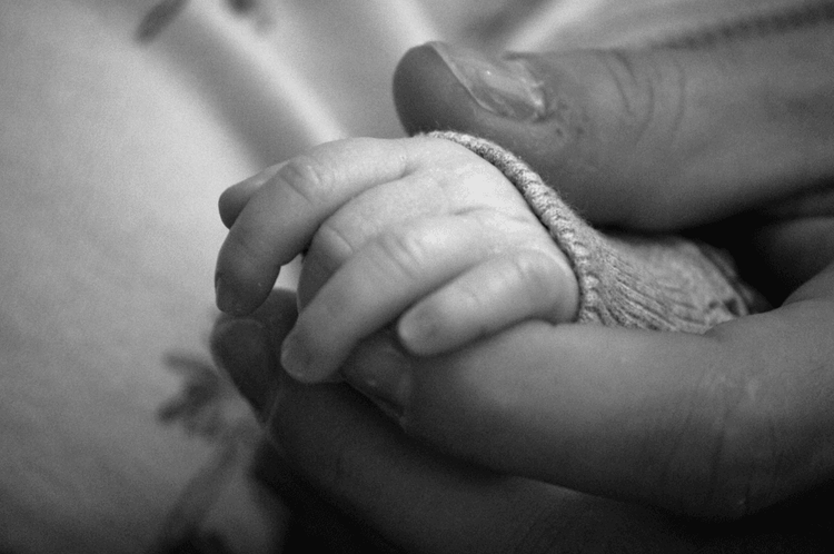 droits au congé de naissance en portage salarial 2026